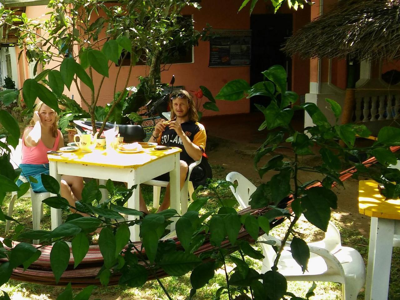 Thevindu Guest & Redmud Resturent Banduramulla Ngoại thất bức ảnh