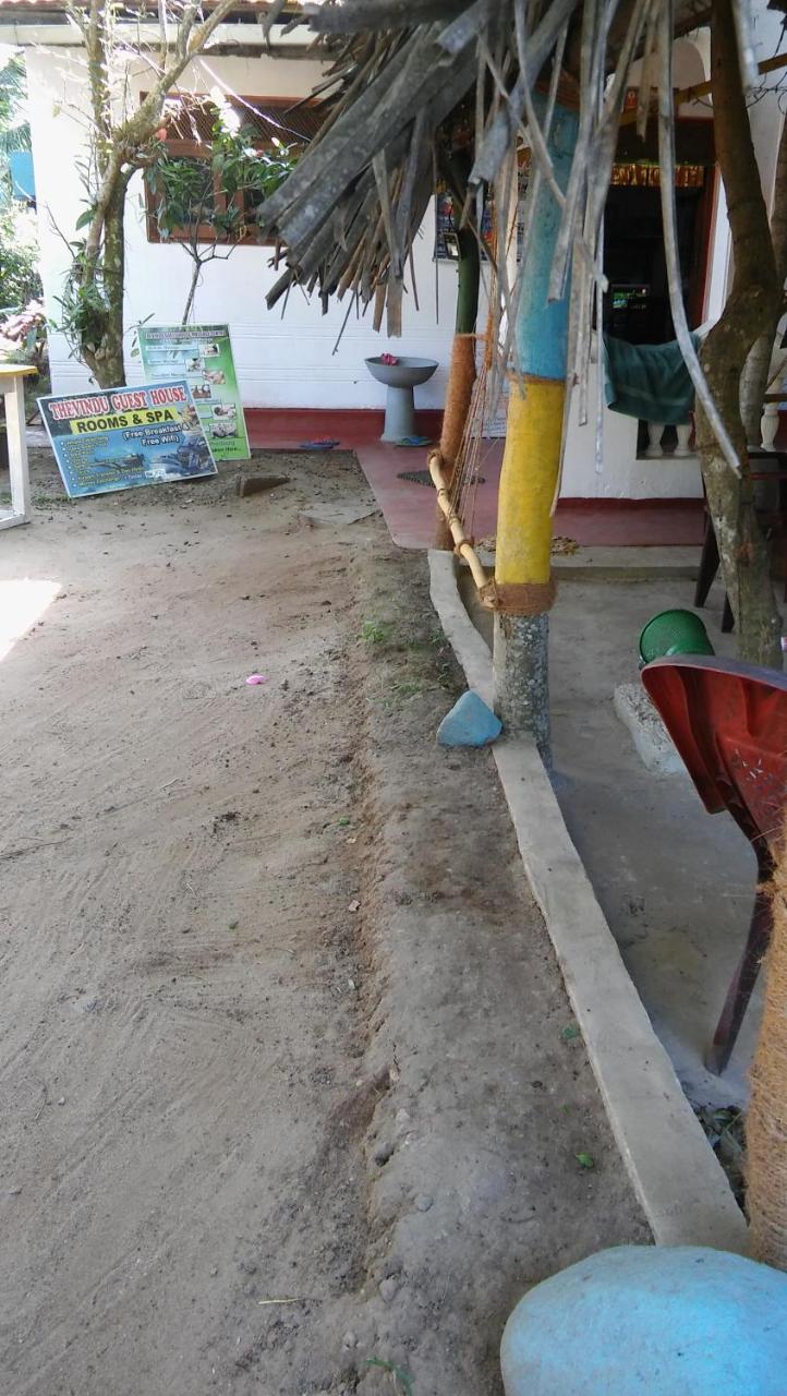 Thevindu Guest & Redmud Resturent Banduramulla Ngoại thất bức ảnh