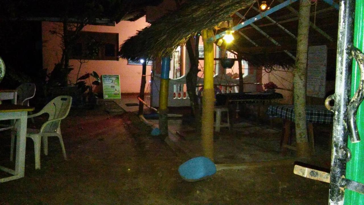Thevindu Guest & Redmud Resturent Banduramulla Ngoại thất bức ảnh